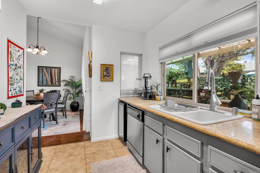 1414 Market Street Vista, CA 92084 - Photo 7 of 25