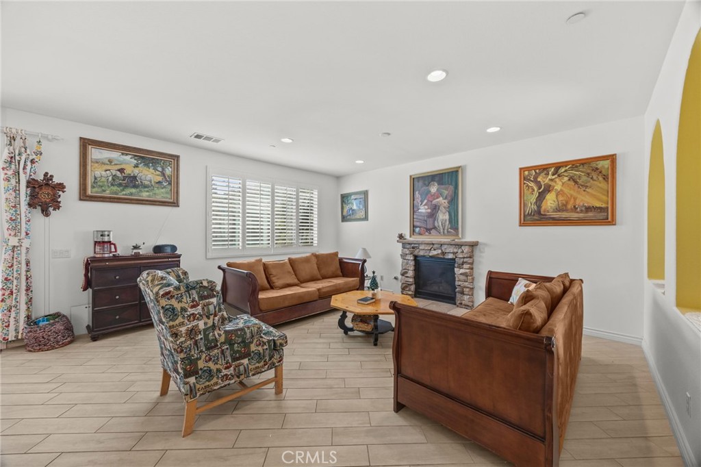 23129 Rustic Oak Drive Wildomar, CA 92595 - Photo 4 of 42