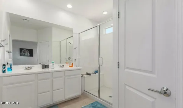$2,995 | 12356 West Orangewood Avenue, Glendale, AZ 85307