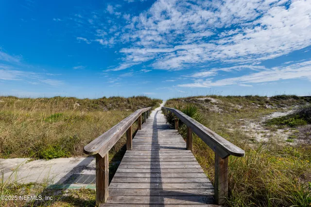 $1,900,000 | 404 Margaret Street, Neptune Beach, FL 32266