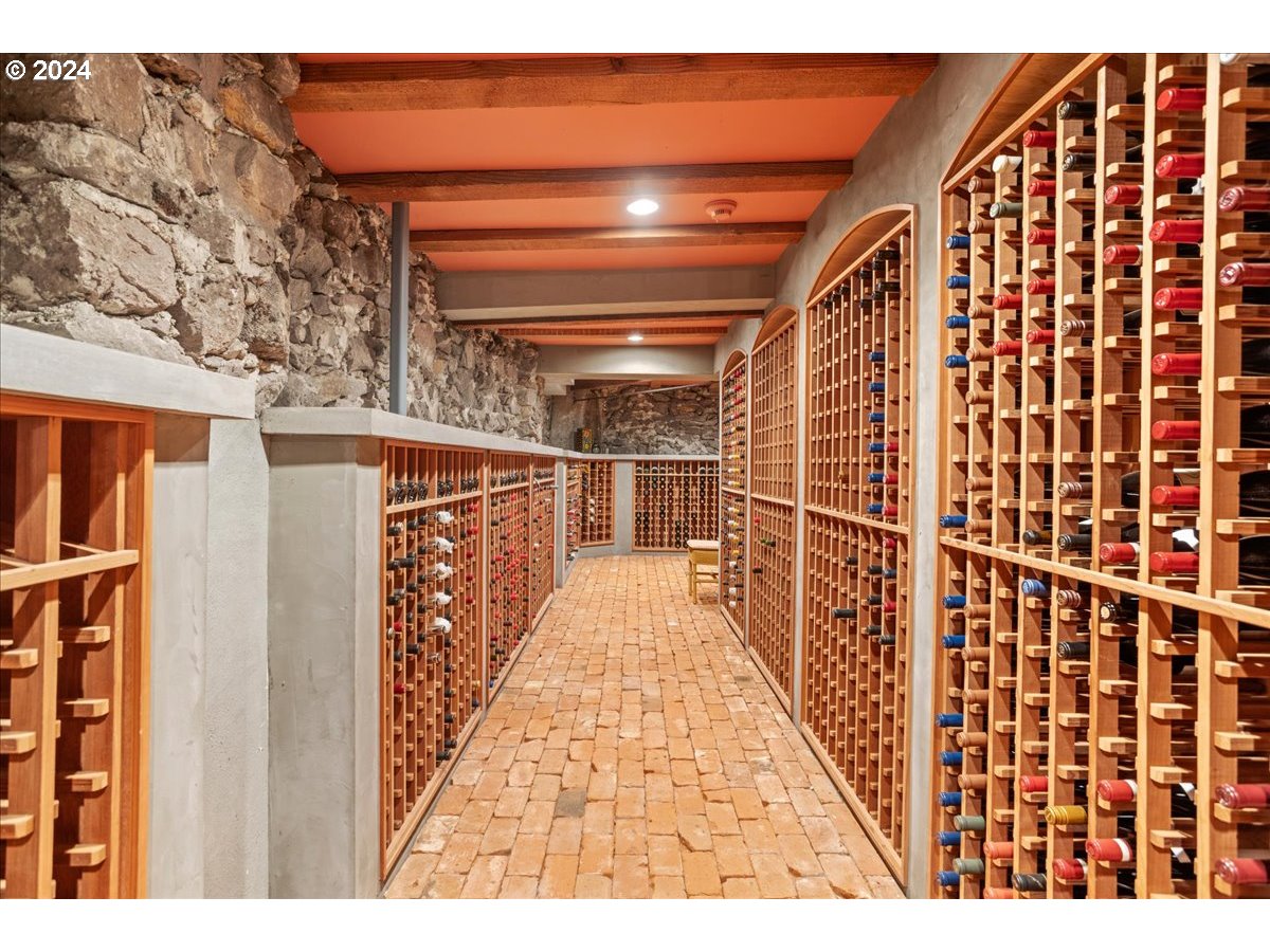 1960 Southwest 16th Avenue Portland, OR 97201 - Photo 28 of 45