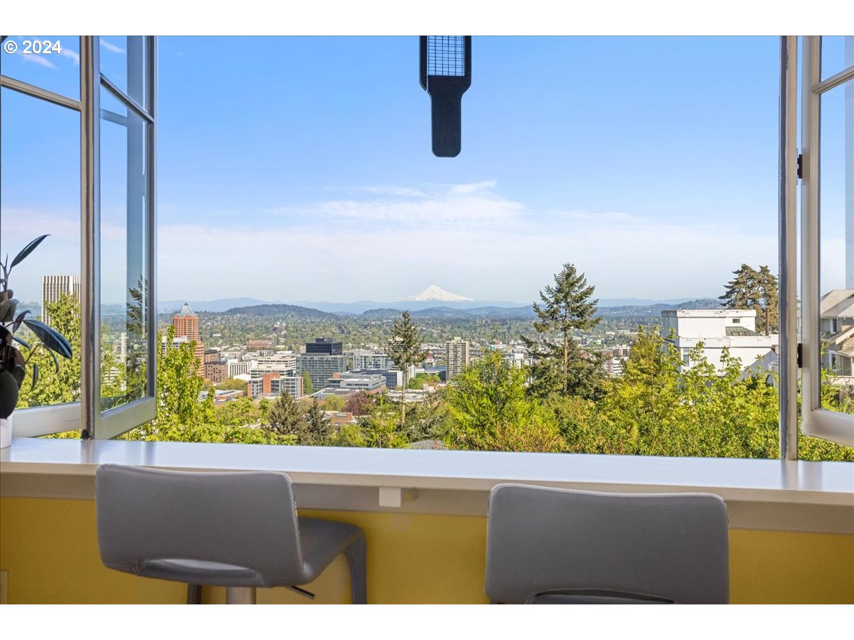 1960 Southwest 16th Avenue Portland, OR 97201 - Photo 5 of 45