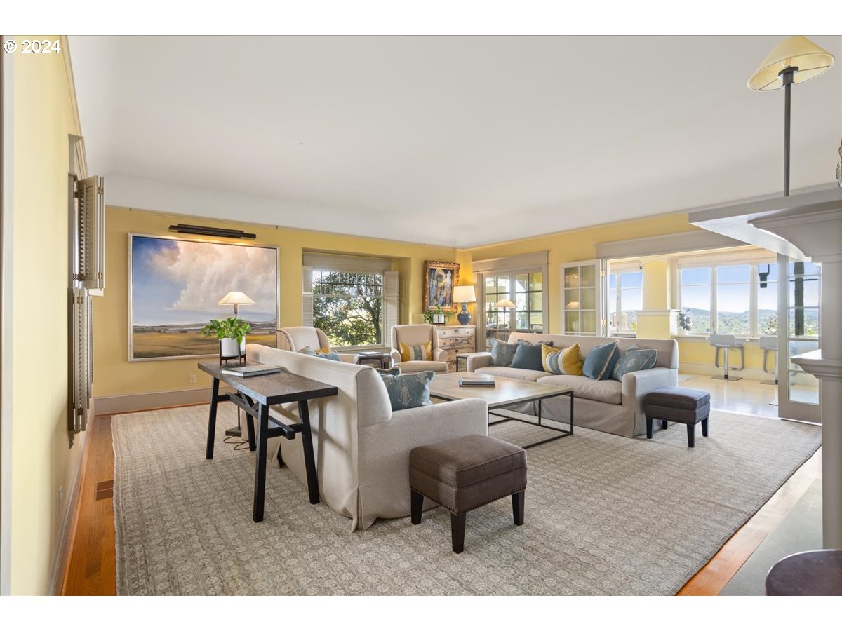 1960 Southwest 16th Avenue Portland, OR 97201 - Photo 6 of 45