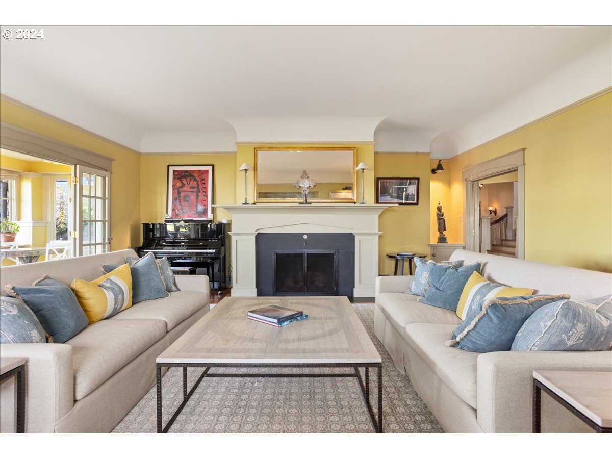 1960 Southwest 16th Avenue Portland, OR 97201 - Photo 7 of 45