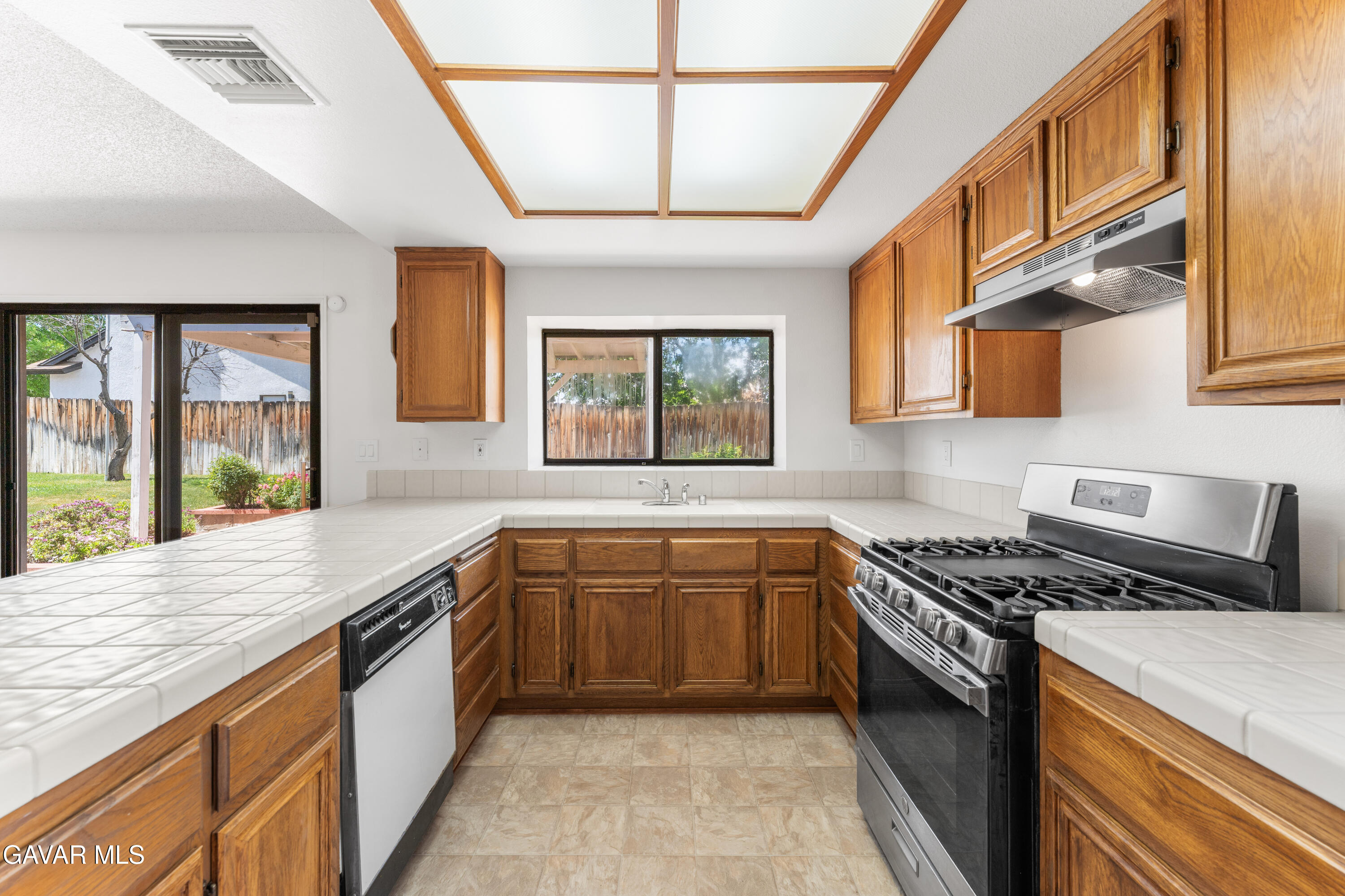 38027 Raintree Lane Palmdale, CA 93552 - Photo 16 of 38 Raintree-20