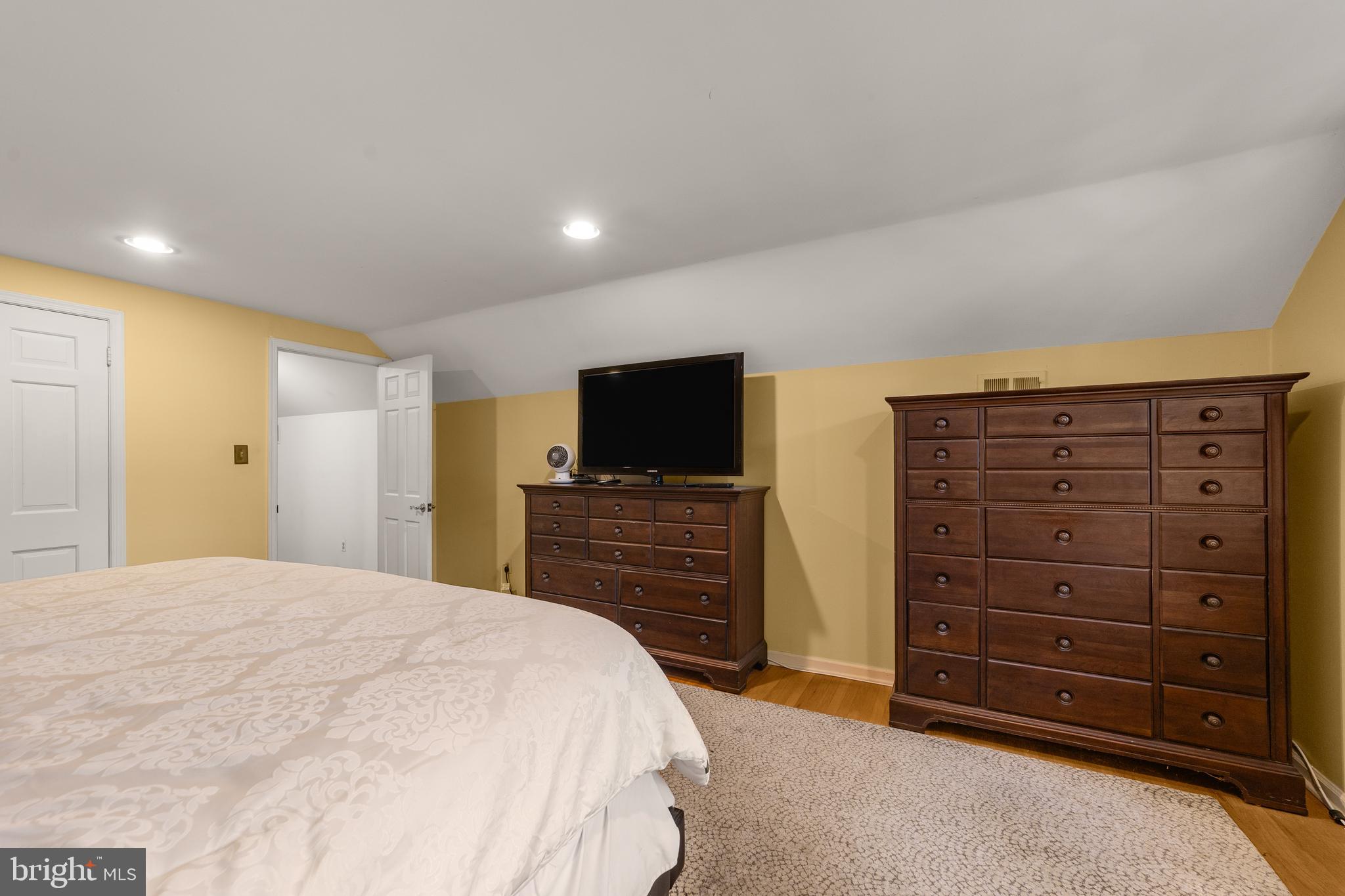 110 Partree Road Cherry Hill, NJ 08003 - Photo 30 of 35 5th Bedroom