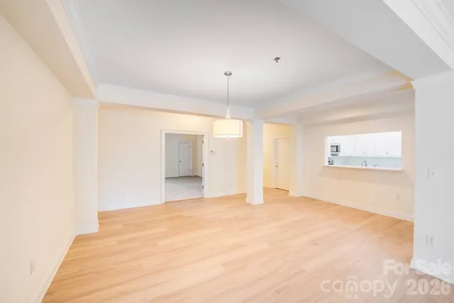 $599,900 | 5601 Fairview Road, Unit 10, Charlotte, NC 28209