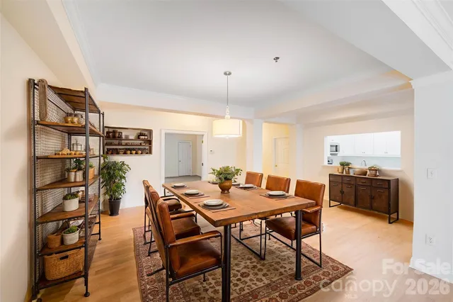 $599,900 | 5601 Fairview Road, Unit 10, Charlotte, NC 28209