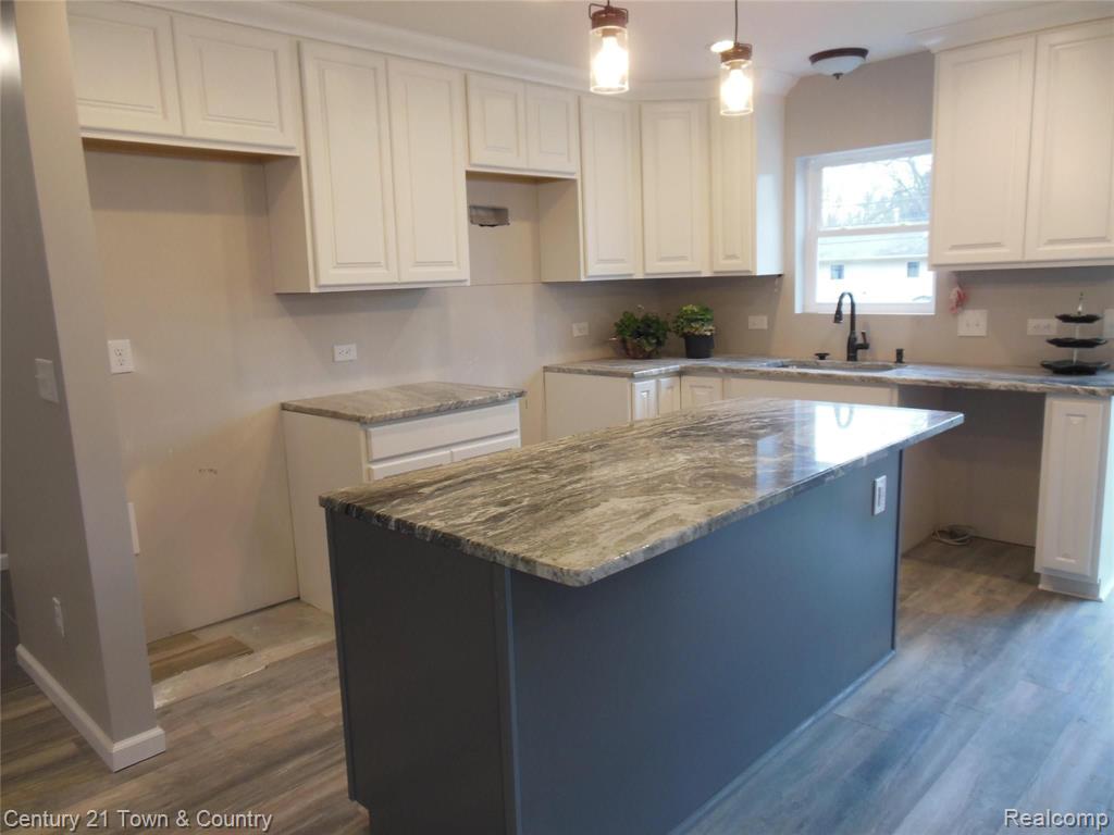 3298 Harrison Avenue Rochester Hills, MI 48307 - Photo 8 of 30