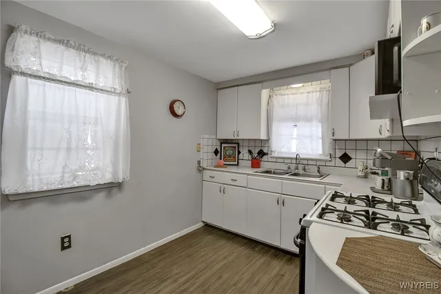 $164,999 | 281 West Hazeltine Avenue, Tonawanda, NY 14217