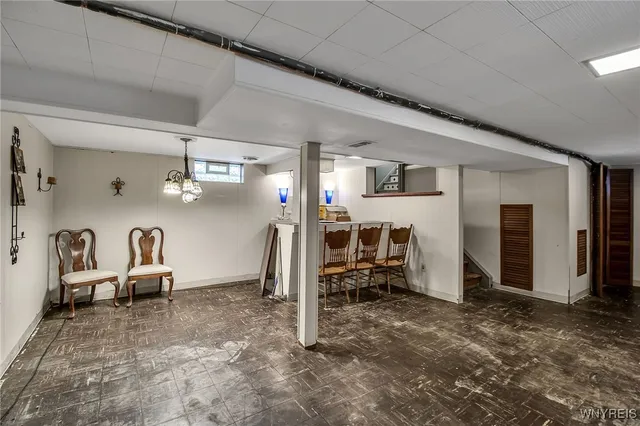 $164,999 | 281 West Hazeltine Avenue, Tonawanda, NY 14217