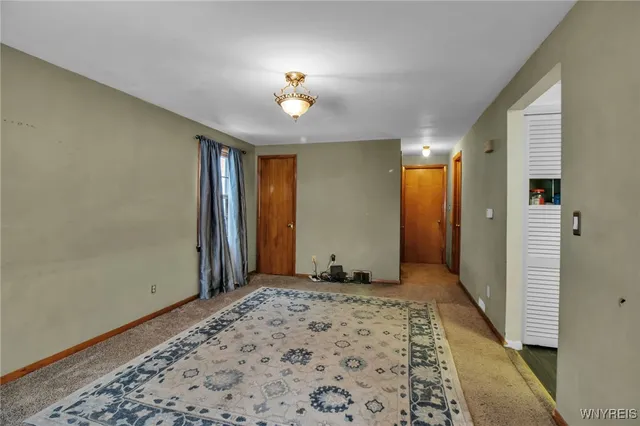 $164,999 | 281 West Hazeltine Avenue, Tonawanda, NY 14217