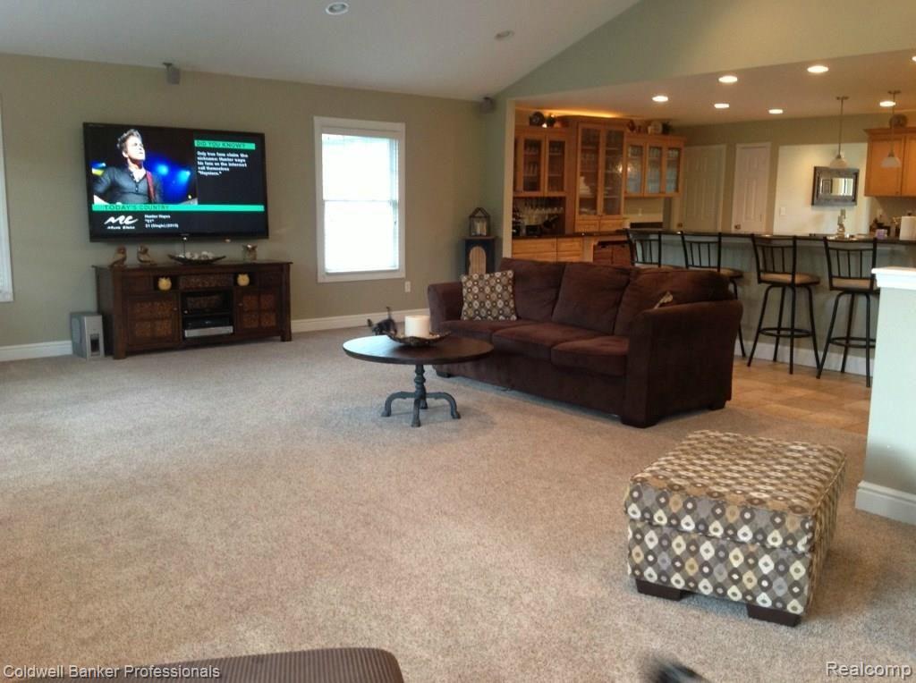 13294 North Horrell Road Fenton, MI 48430 - Photo 15 of 58