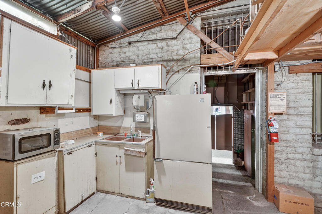 362 Central Avenue Fillmore, CA 93015 - Photo 25 of 41 DSC08351