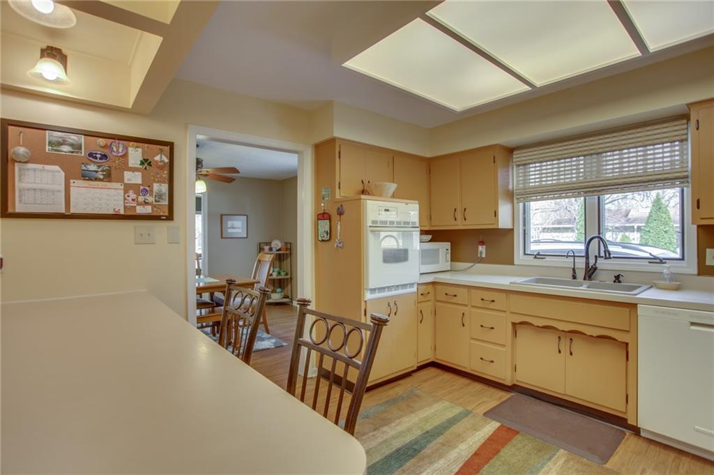 625 Boulder Road Indianapolis, IN 46217 - Photo 8 of 24 Gallery Image 8