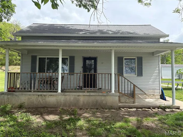 $65,000 | 183 South Washington Road, Hamburg, IL 62045
