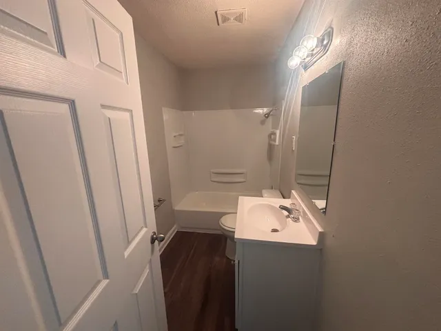 $795 | 2269 Longstreet Drive, Memphis, TN 38114