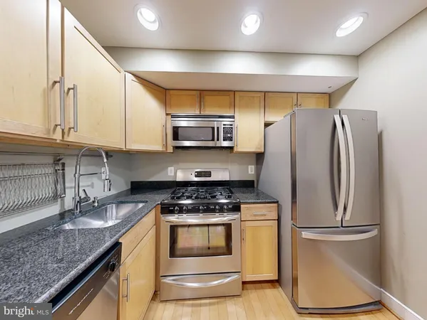 $1,750 | 6 Rhode Island Avenue Northwest, Unit 2, Washington, DC 20001