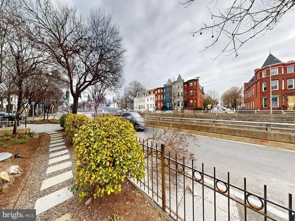 $1,750 | 6 Rhode Island Avenue Northwest, Unit 2, Washington, DC 20001
