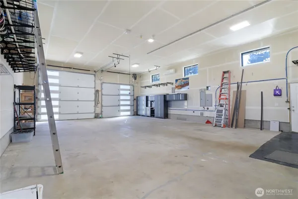 a view of a garage