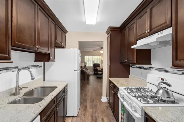 $135,000 | 10033 64th Avenue North, Unit 4, St. Petersburg, FL 33708