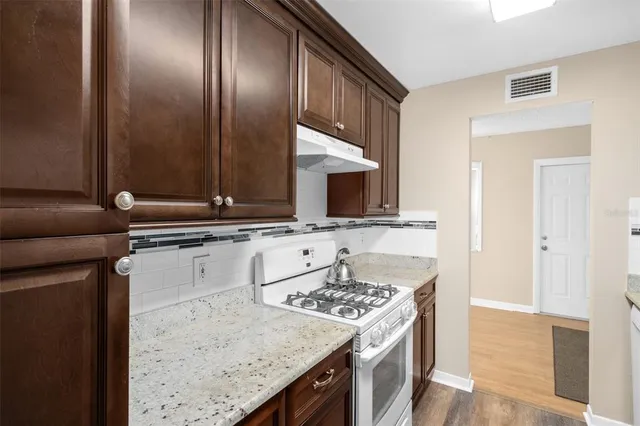 $135,000 | 10033 64th Avenue North, Unit 4, St. Petersburg, FL 33708