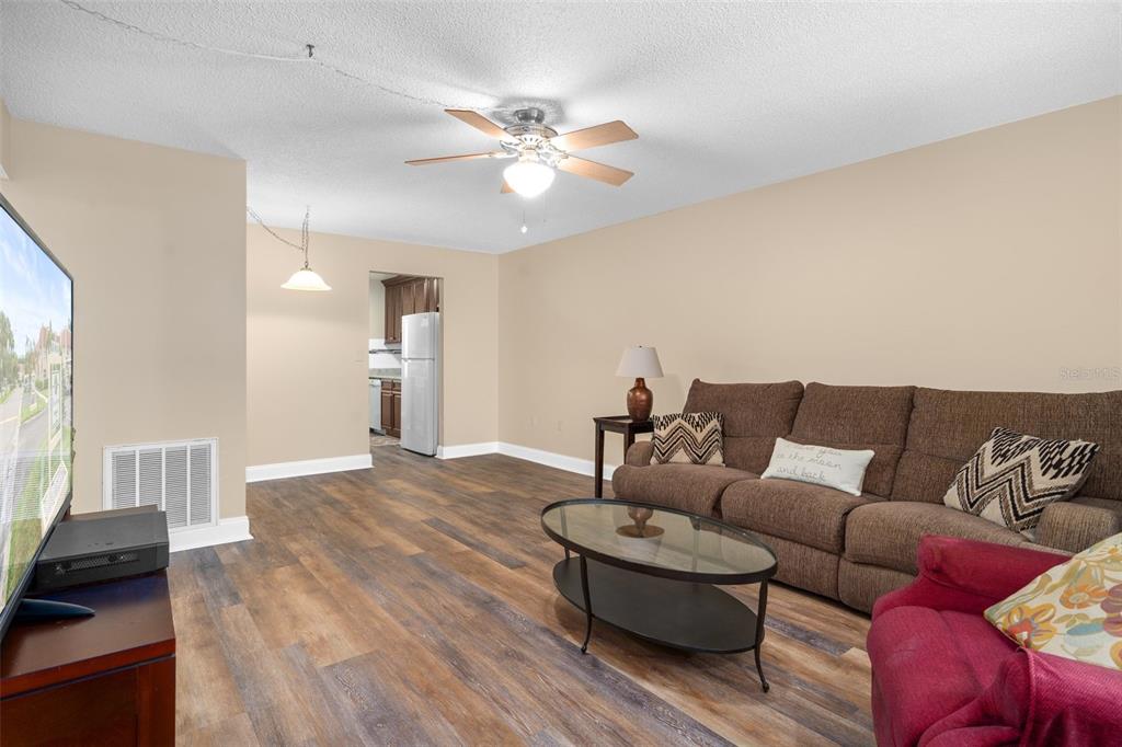 10033 64th Avenue North, Unit 4 St. Petersburg, FL 33708 - Photo 18 of 48