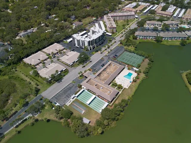 $135,000 | 10033 64th Avenue North, Unit 4, St. Petersburg, FL 33708