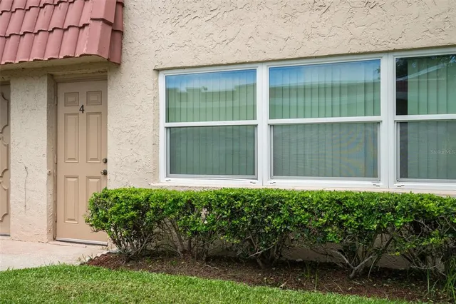 $135,000 | 10033 64th Avenue North, Unit 4, St. Petersburg, FL 33708