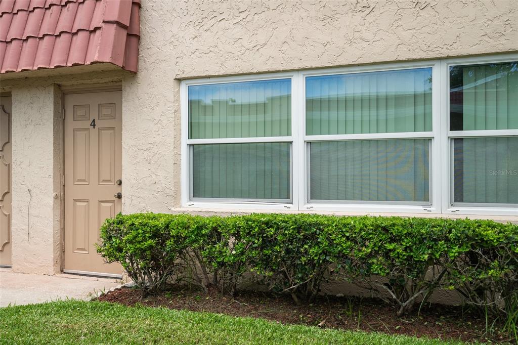 10033 64th Avenue North, Unit 4 St. Petersburg, FL 33708 - Photo 4 of 48