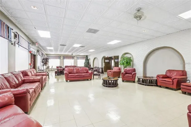 $135,000 | 10033 64th Avenue North, Unit 4, St. Petersburg, FL 33708