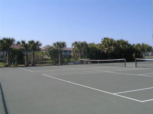 $135,000 | 10033 64th Avenue North, Unit 4, St. Petersburg, FL 33708