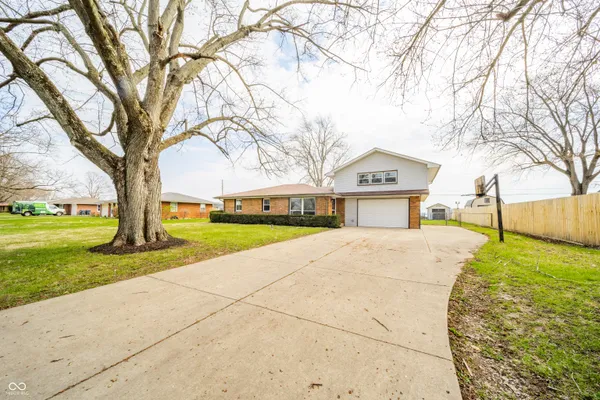 $249,900 | 5618 Harmeson Drive, Anderson, IN 46013