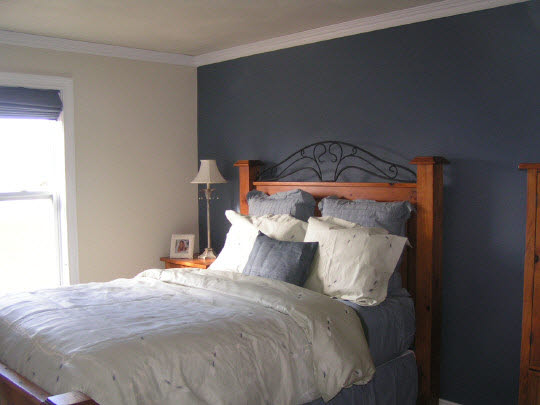 866 Bayfield Road Rockton, IL 61072 - Photo 3 of 6 a bedroom with a bed and a window