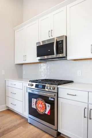 $434,900 | 11913 Smithfield Drive, Holland, MI 49424