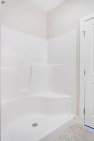 $434,900 | 11913 Smithfield Drive, Holland, MI 49424