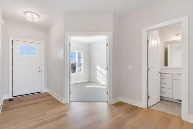 $434,900 | 11913 Smithfield Drive, Holland, MI 49424