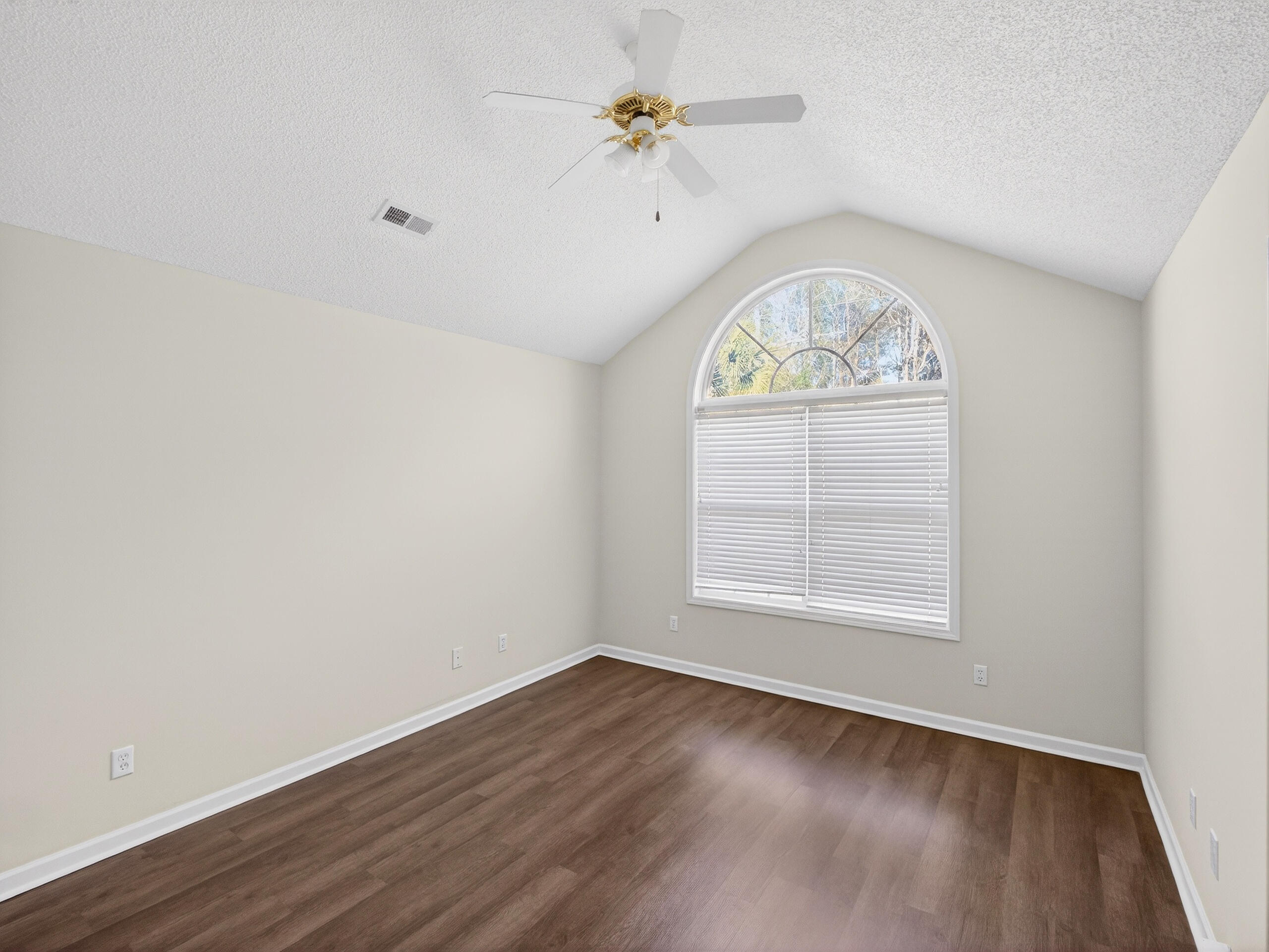 3188 Raccoon Road Manning, SC 29102 - Photo 23 of 63 3188(22)