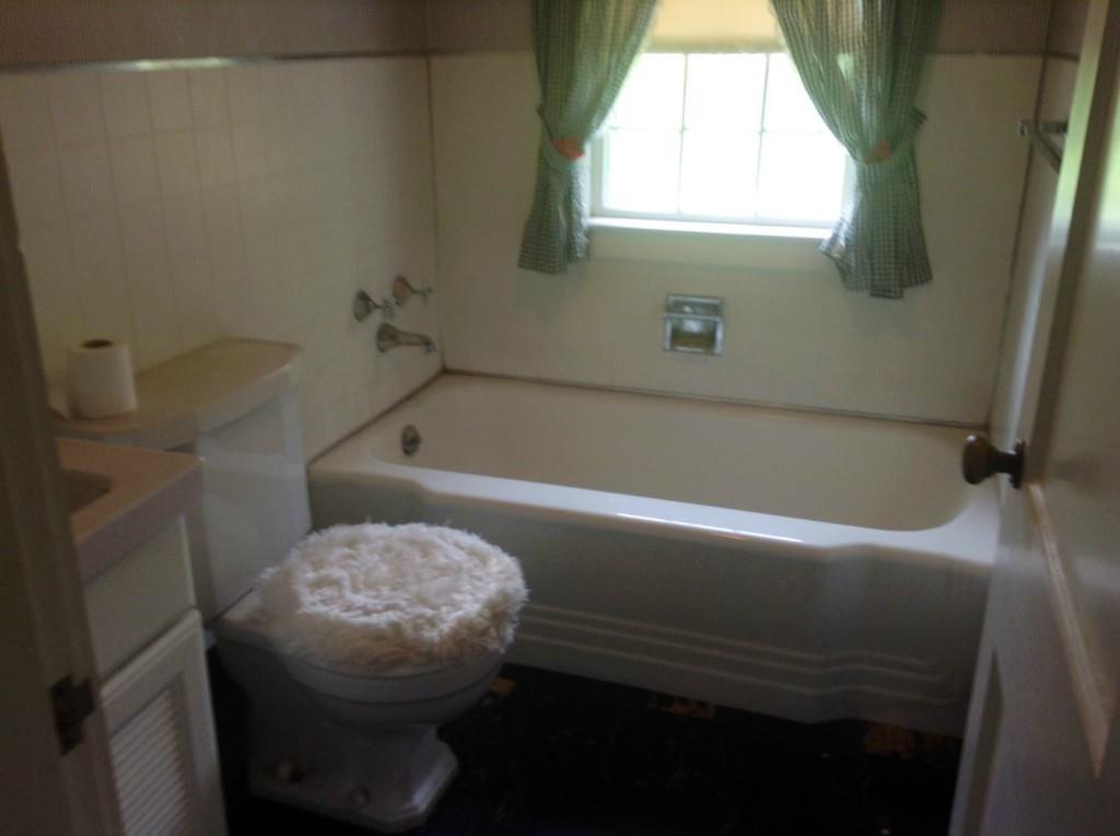 18 Broadturn Road Scarborough, ME 04074 - Photo 28 of 34 Bathroom