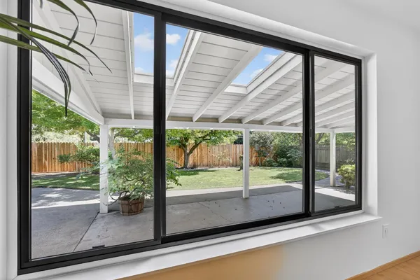 $585,000 | 4529 Euclid Avenue, Sacramento, CA 95822