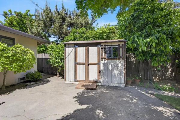 $585,000 | 4529 Euclid Avenue, Sacramento, CA 95822