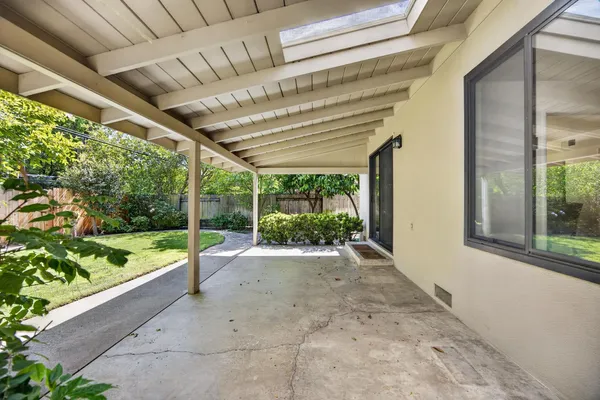 $585,000 | 4529 Euclid Avenue, Sacramento, CA 95822