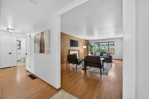 $585,000 | 4529 Euclid Avenue, Sacramento, CA 95822