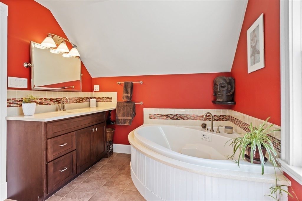 18 Hill Street Lexington, MA 02421 - Photo 33 of 42