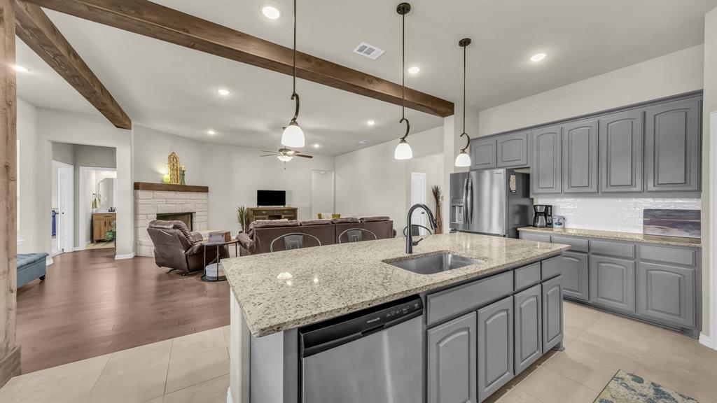 1021 Boulder Road Weatherford, TX 76085 - Photo 11 of 39