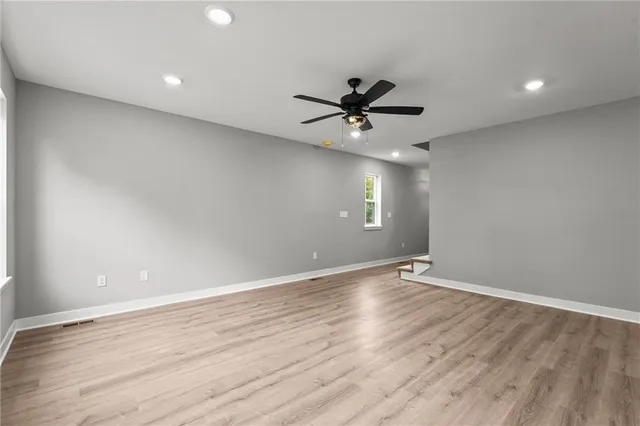 $389,900 | 11226 North Oak Trafficway, Kansas City, MO 64155