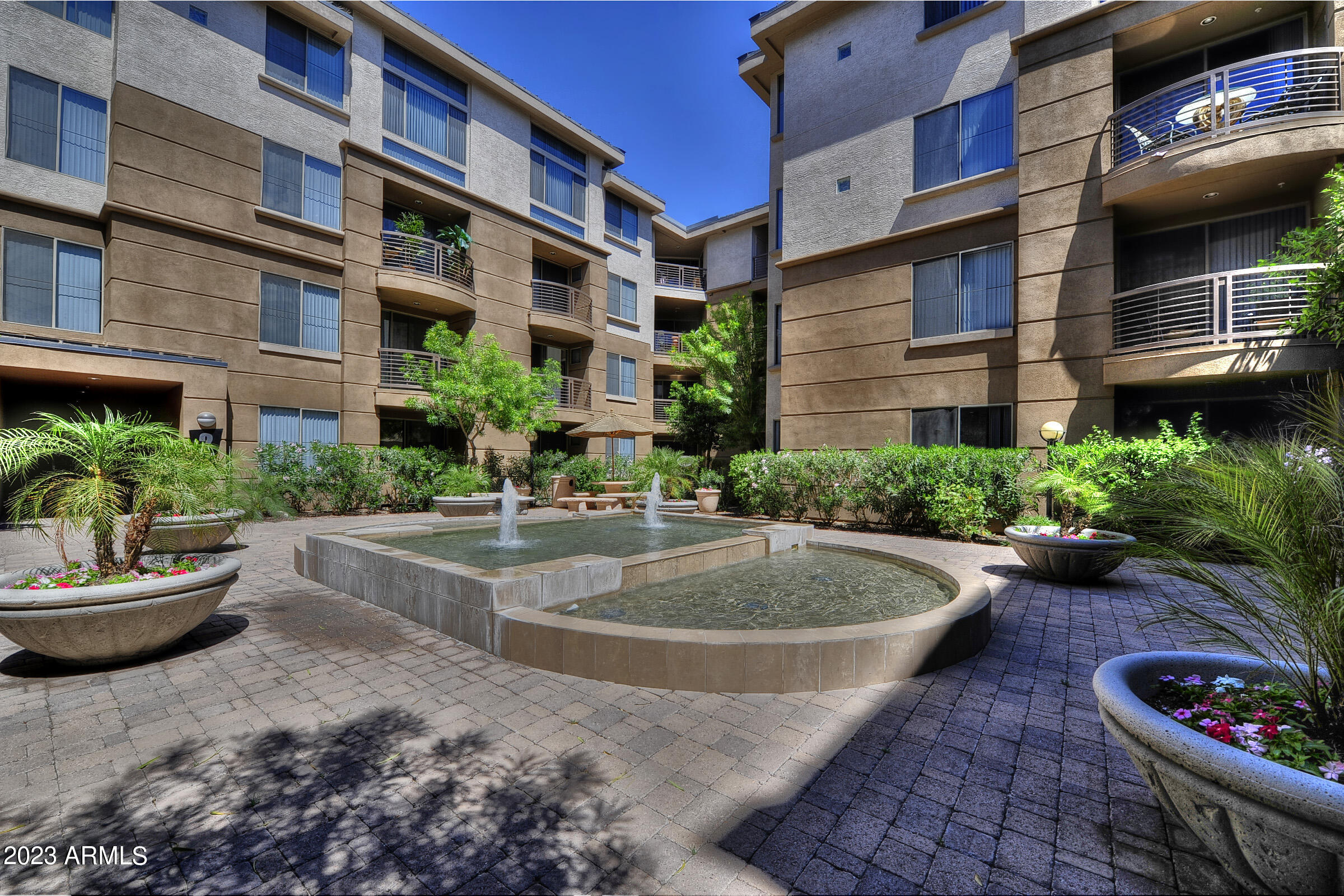 1701 East Colter Street, Unit 185 Phoenix, AZ 85016 - Photo 18 of 26 Area Courtyard
