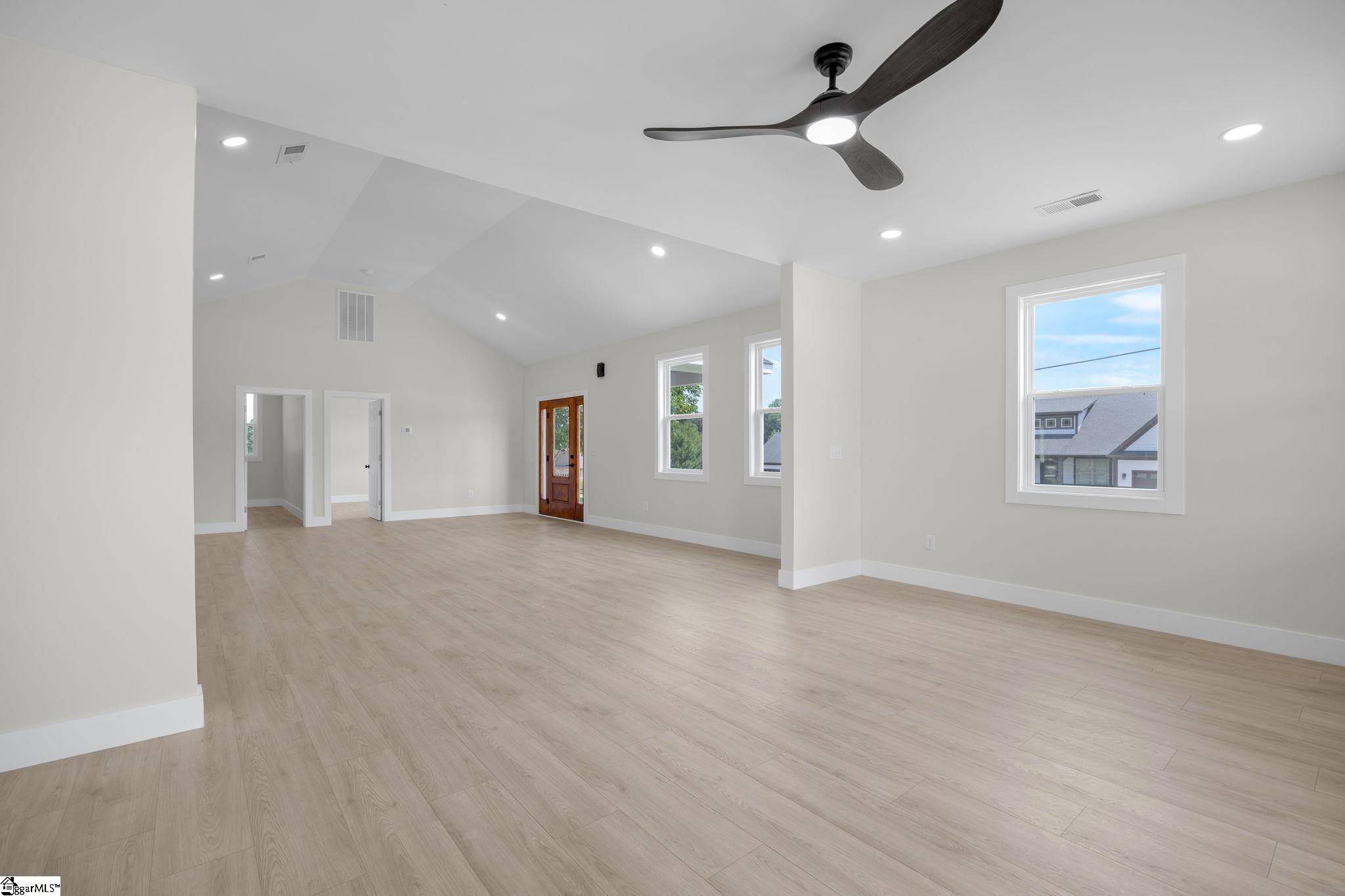 2024 Edwards Lake Road Greer, SC 29651 - Photo 11 of 39