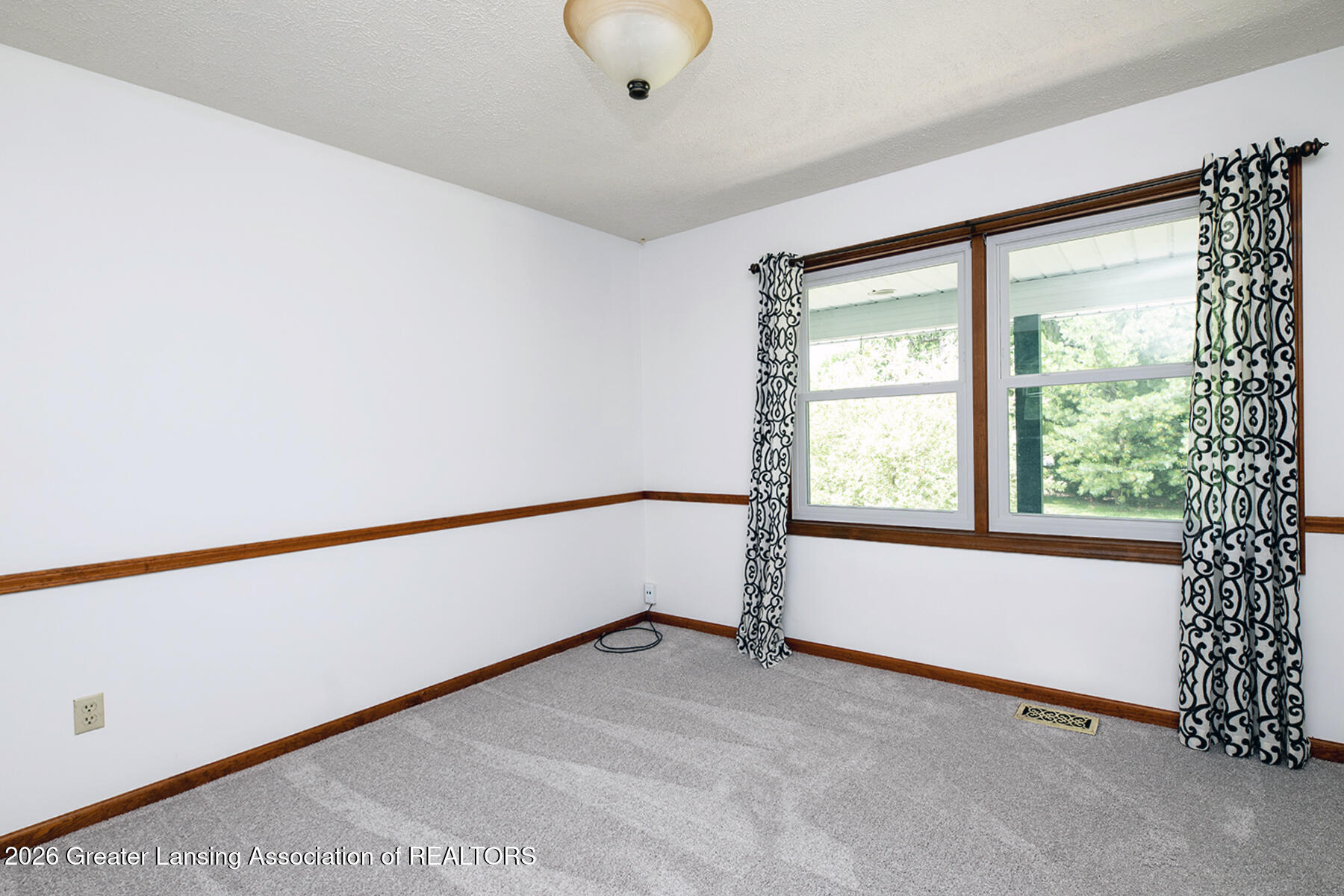 2620 Grovenburg Road Lansing, MI 48911 - Photo 5 of 39 5