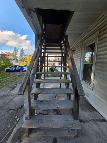 $199,900 | 124 South Lake Street, Gillett, WI 54124